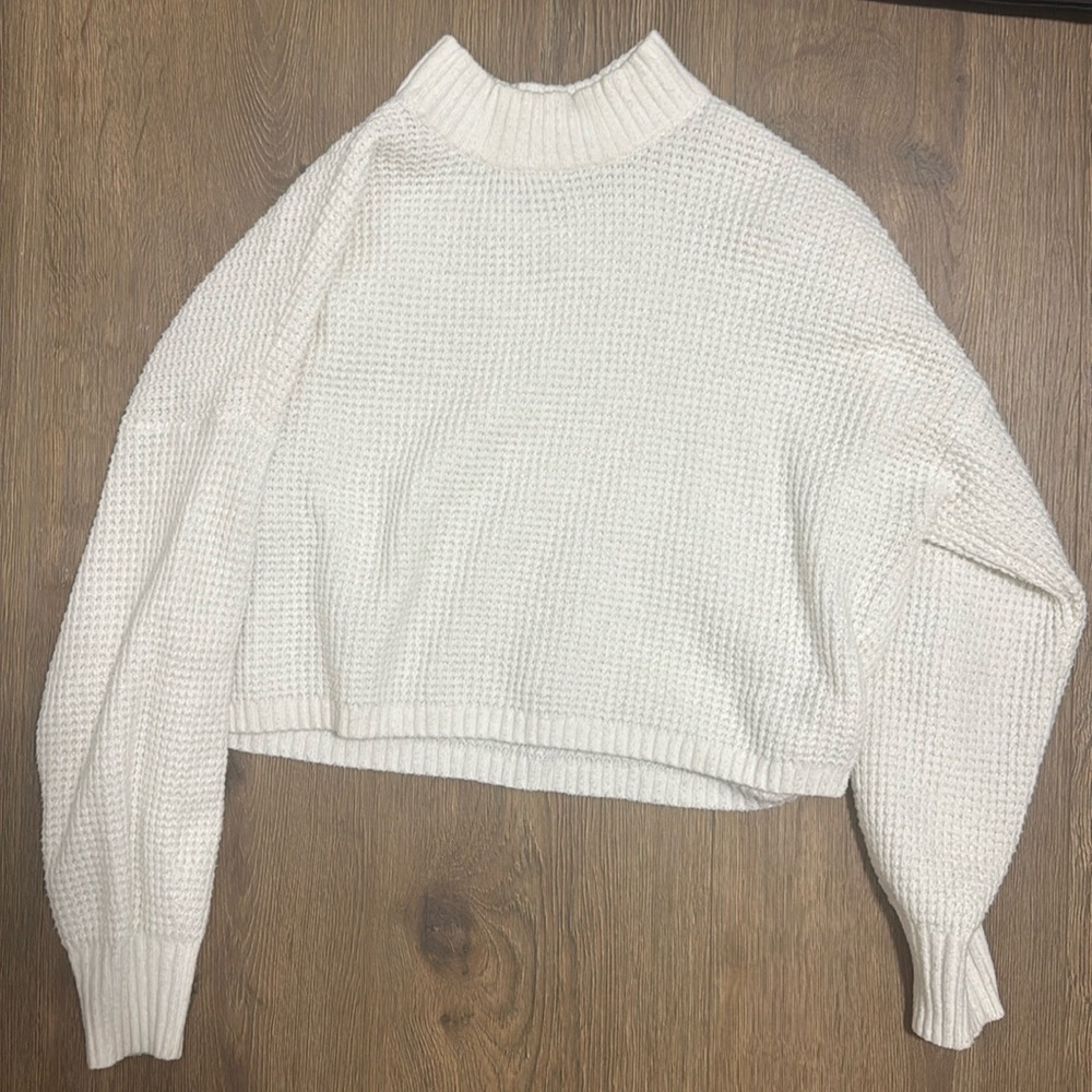 Hollister turtle neck sweater